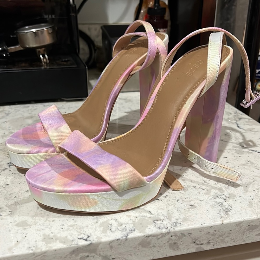 ASOS Design Natasha Platform Sandal in Pastel, never been worn!